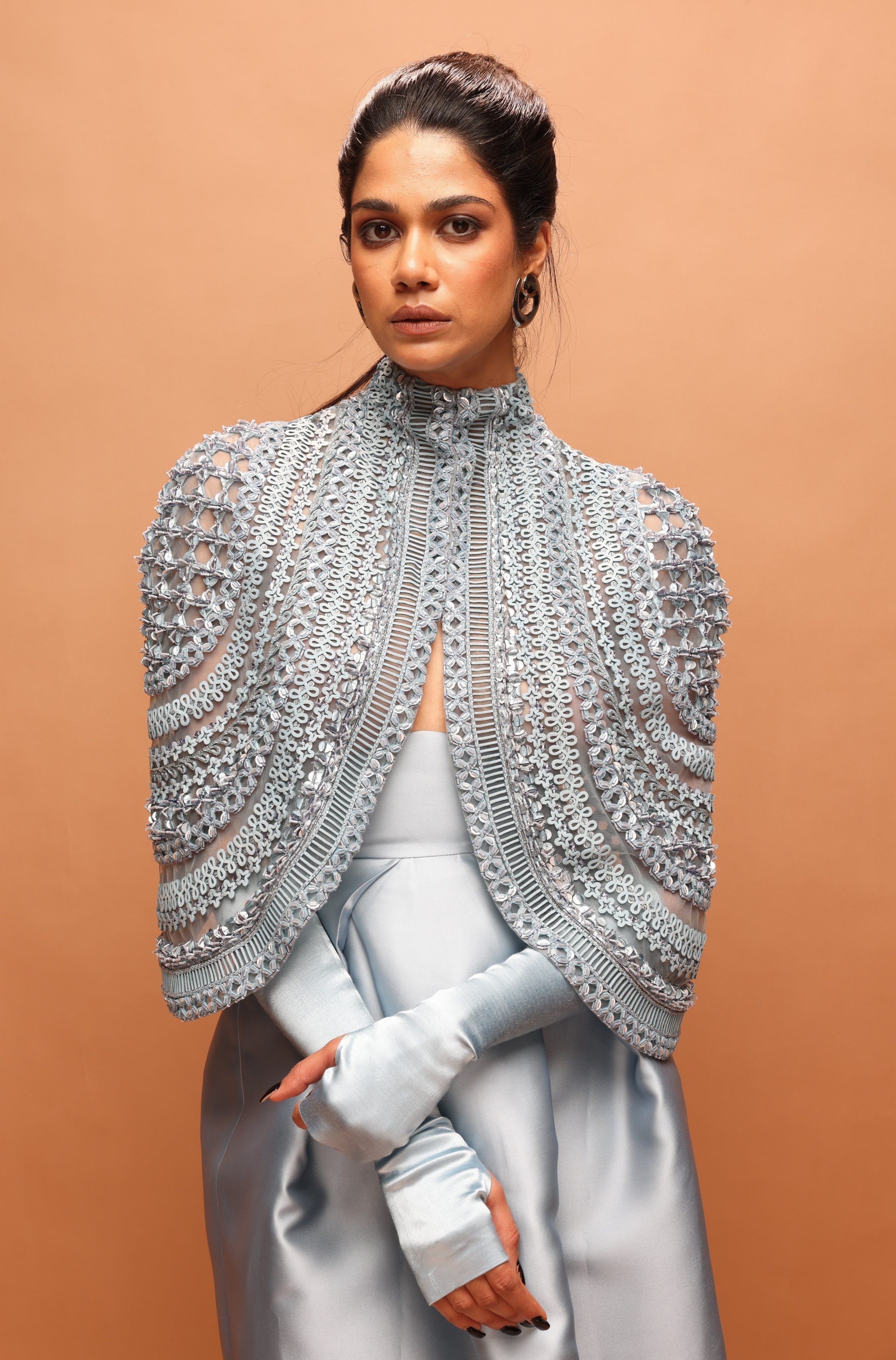 Araquis Astral Frost Cape Set