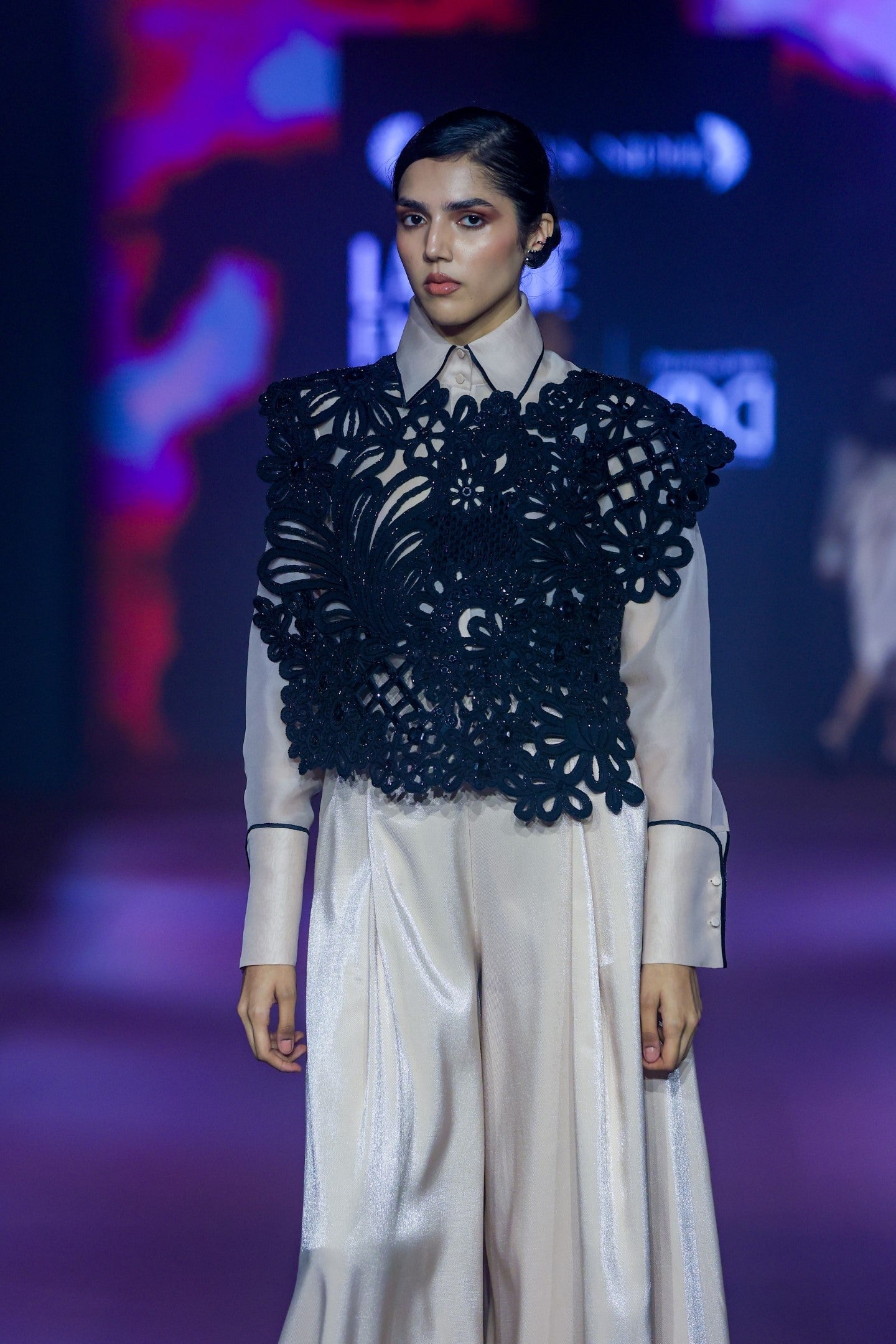 DAZZLE SEMI-SHEER SHIRT