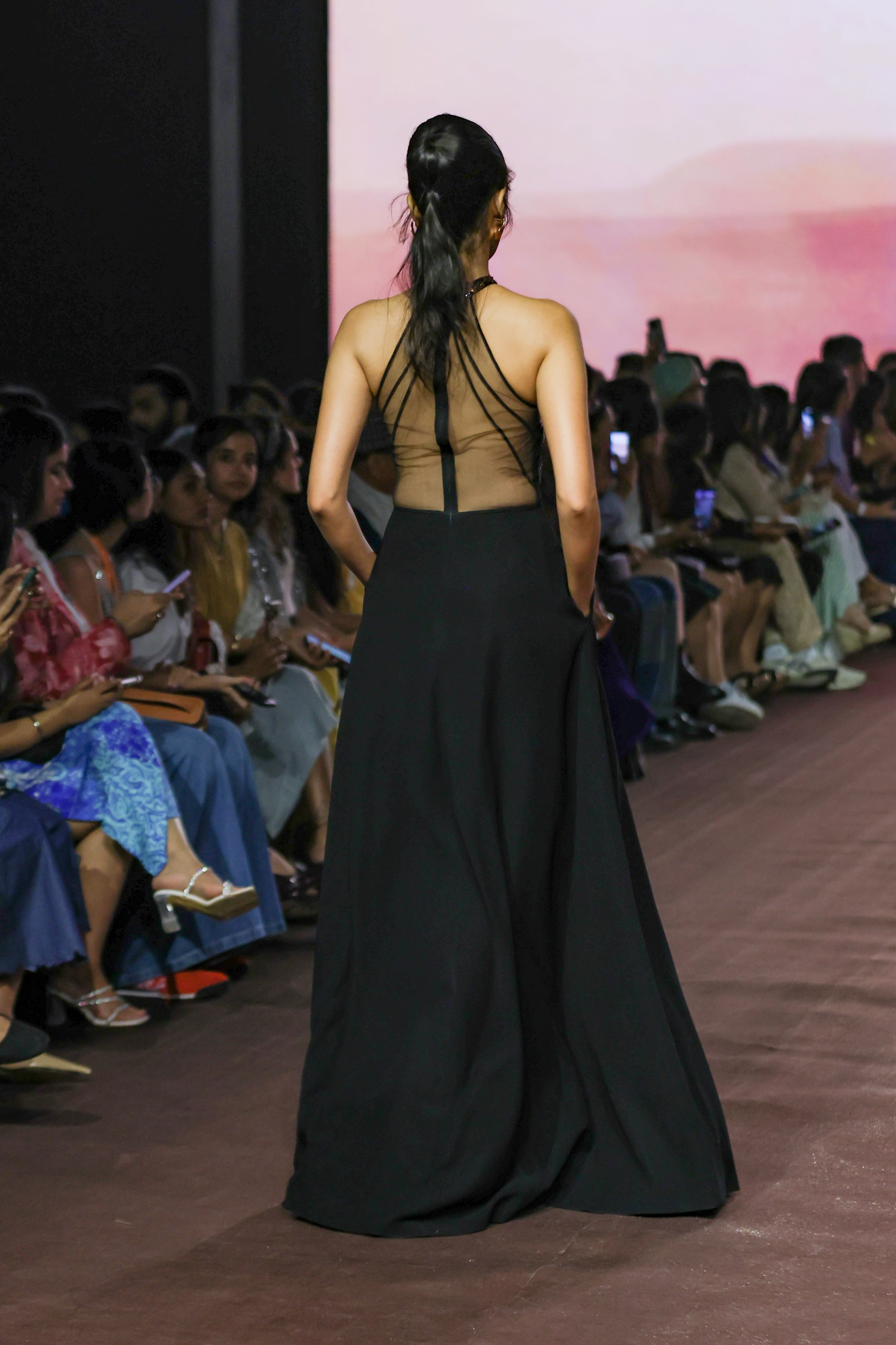 Araquis Noir Aurum Dress