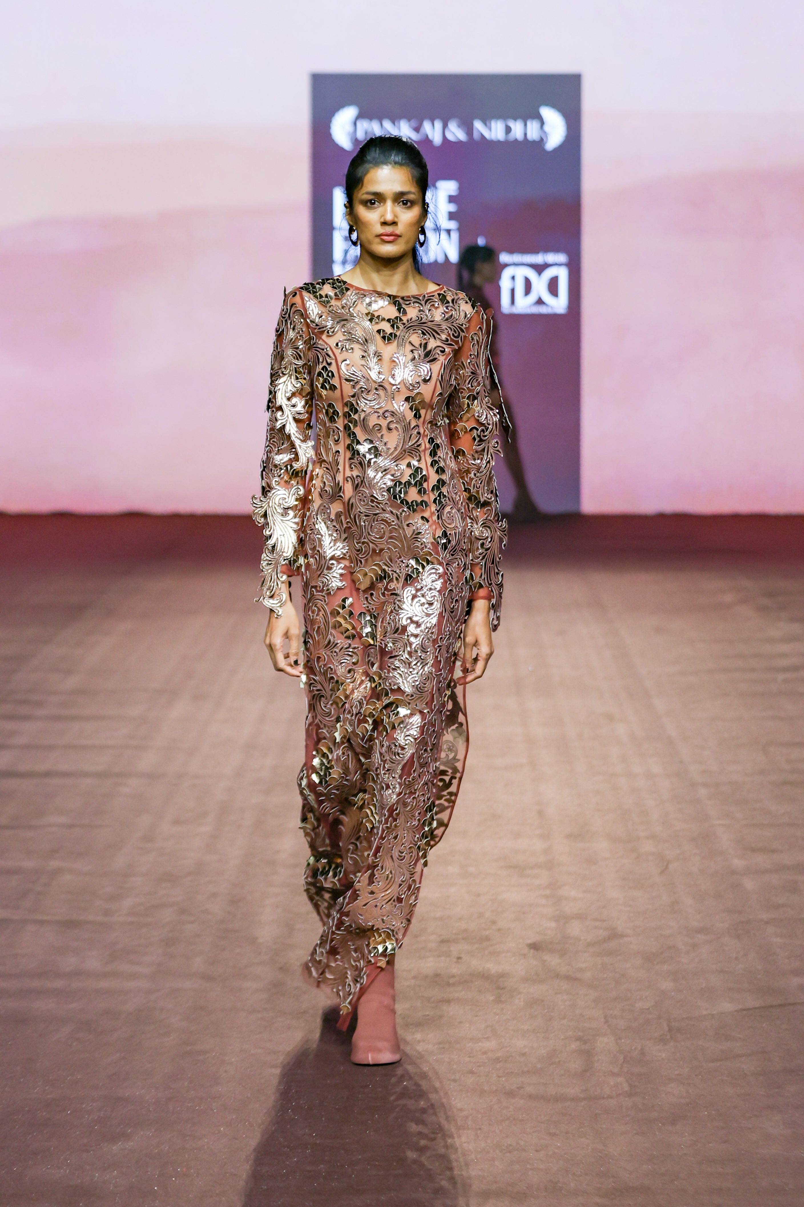 Araquis Luminara Bronze Gown