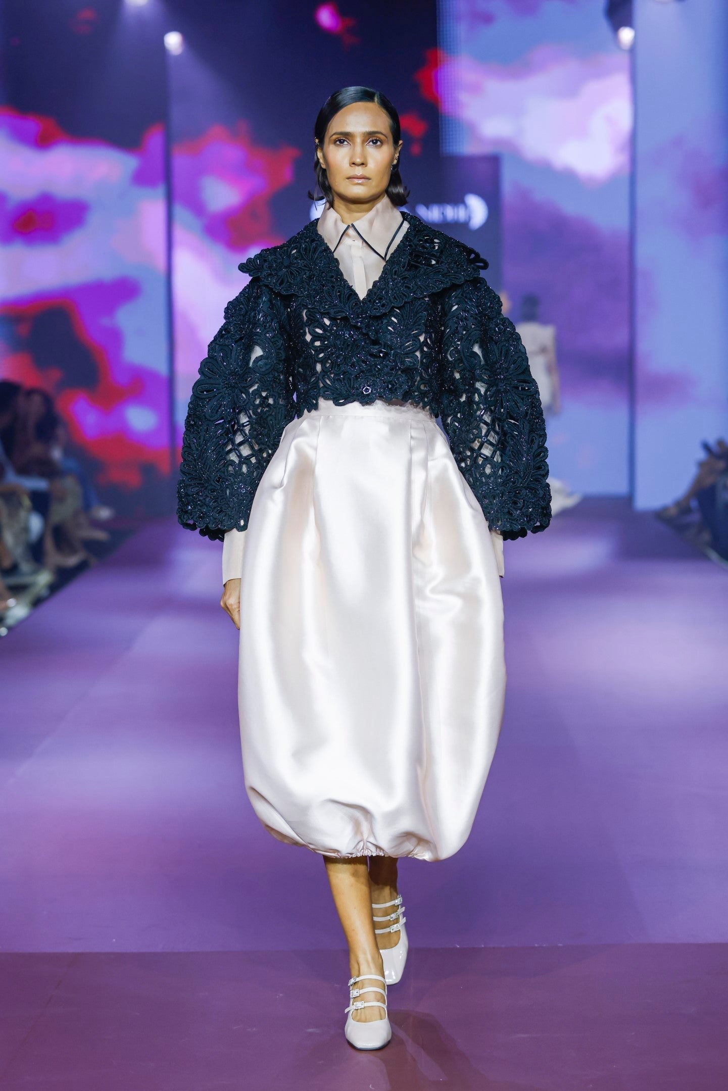CONTINUUM VOLUMINOUS SKIRT
