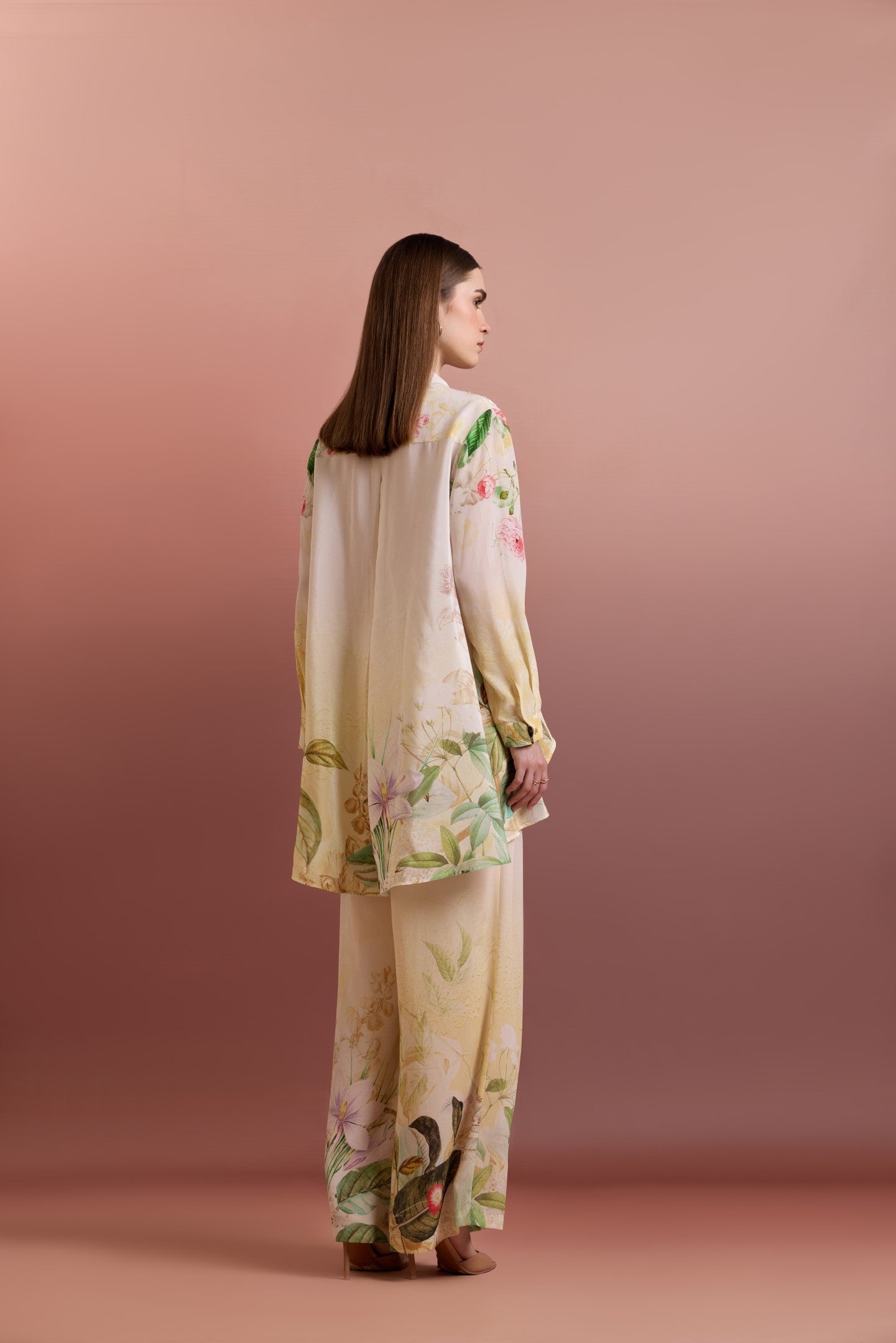 SNOWING EMBELLISHED HIGH-LOW SHIRT WITH STRAIGHT PANTS