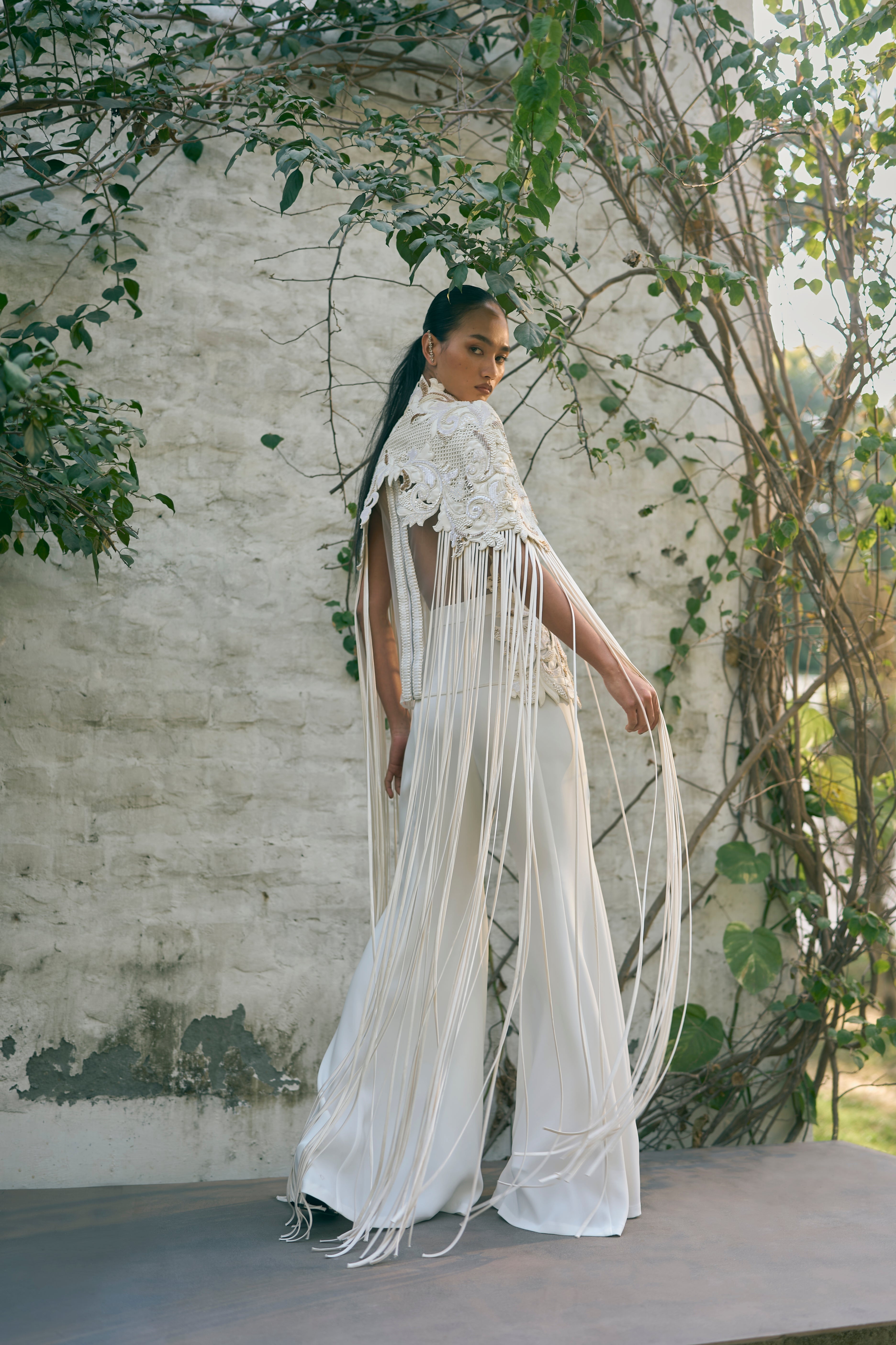 Whispervine Lattice Cape Set