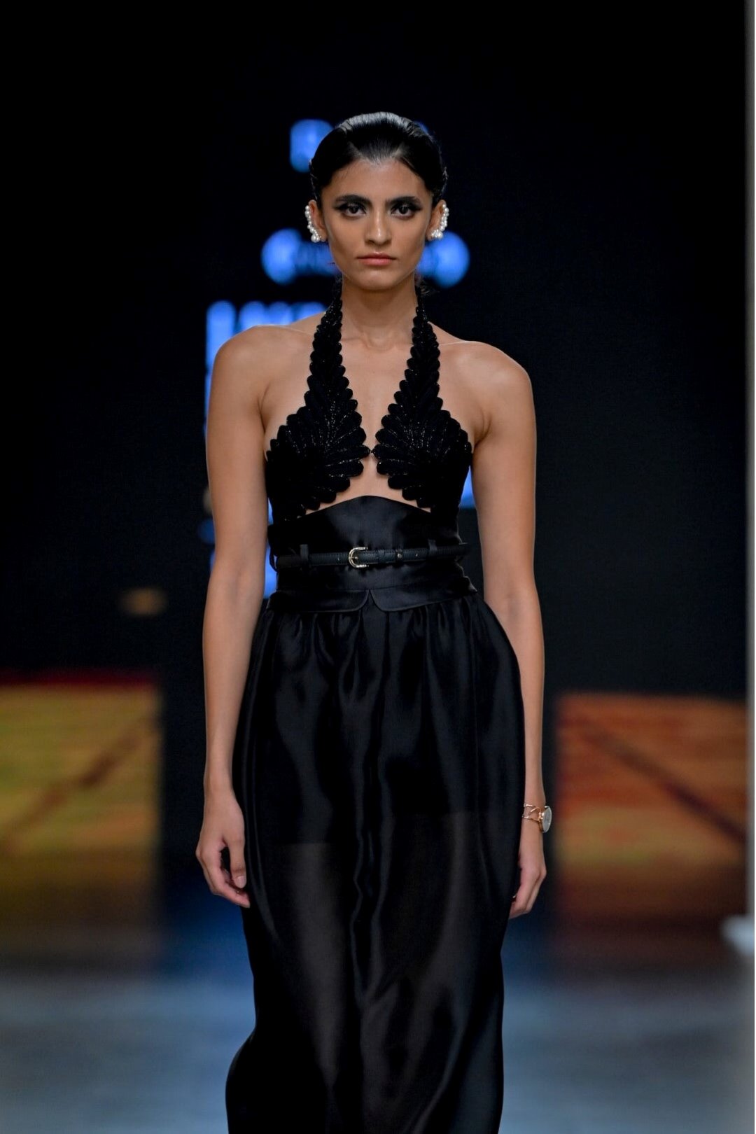 THE NOIRE ARTICULATE SHEER SKIRT