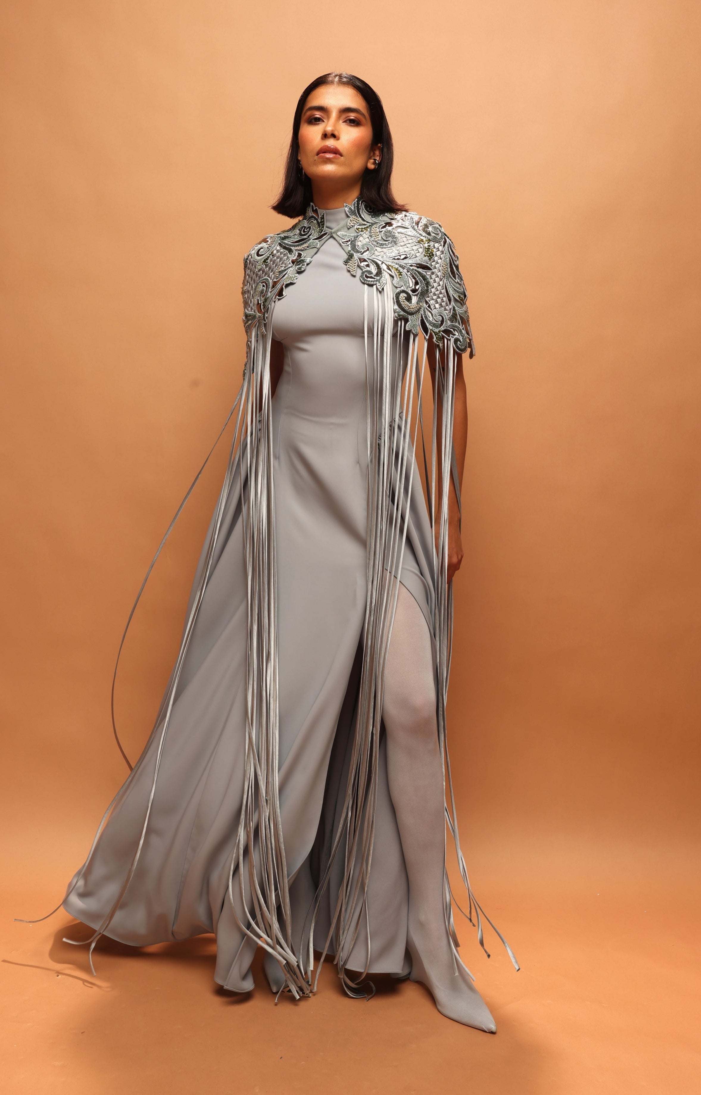 Araquis Moonlit Ash Cape Set