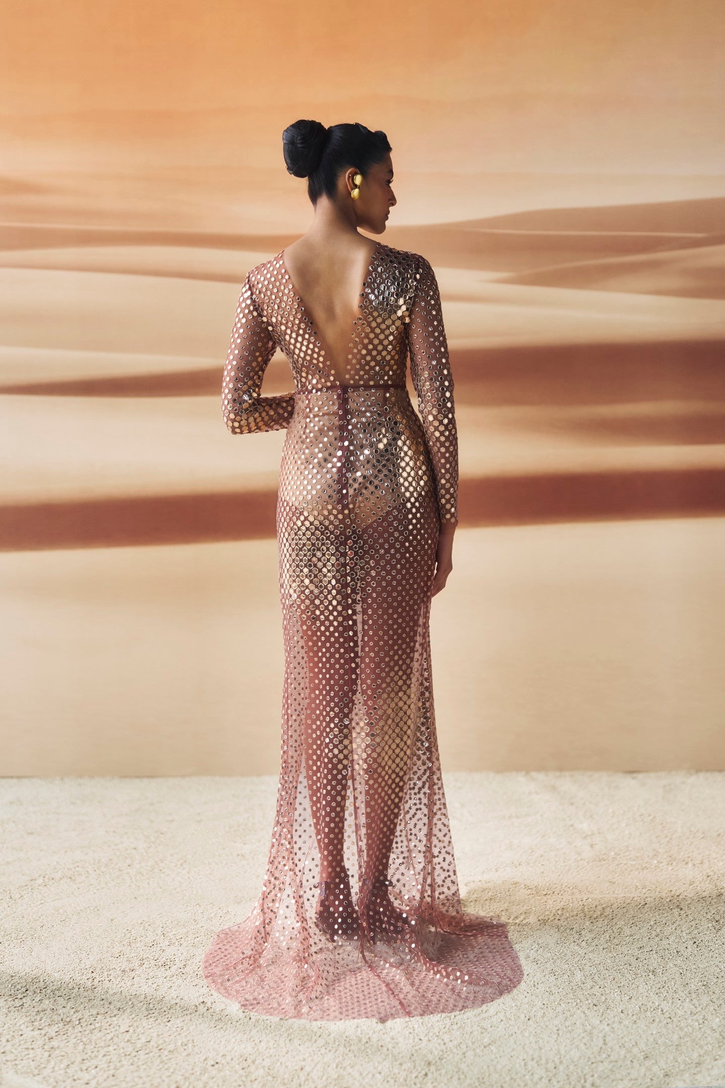 Araquis Aureum Gown