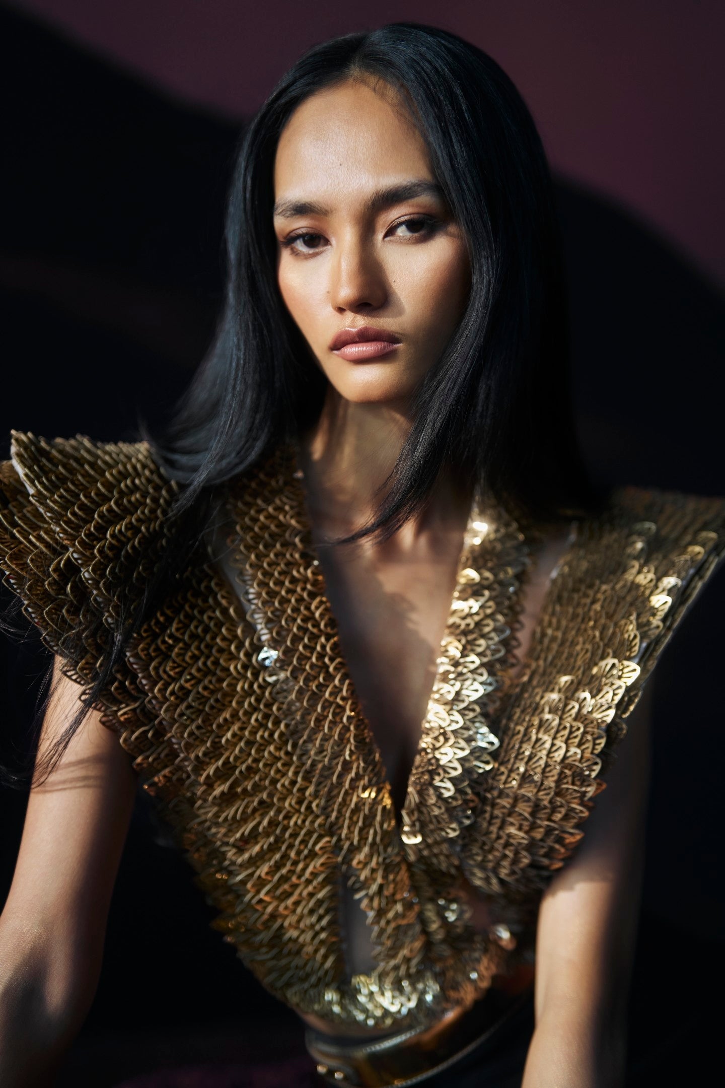 Araquis Golden Requiem Gilet And Slit Skirt